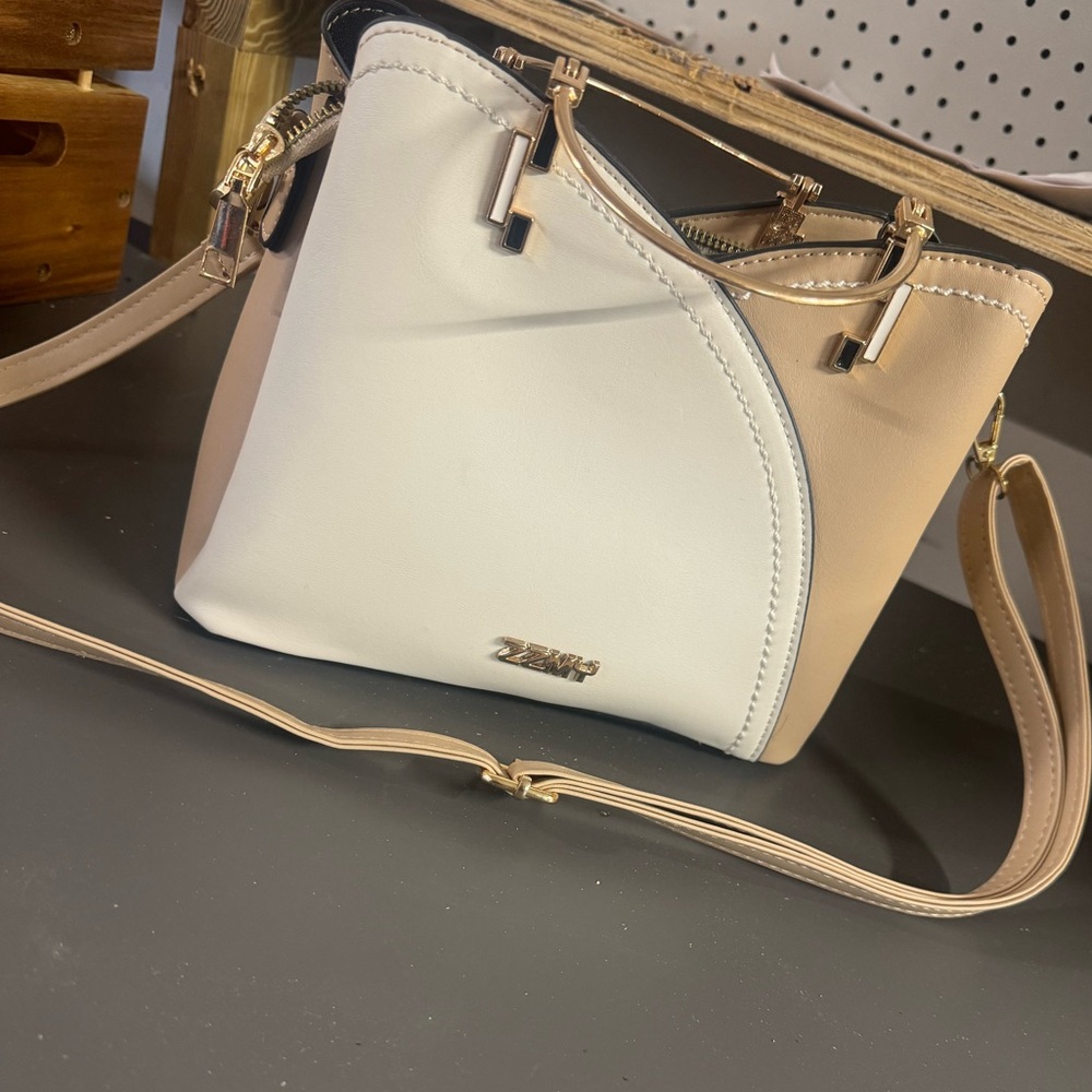 Small cross body/shoulder purse